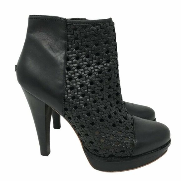 UGG Shoes - UGG Womens Maliha Ankle Boots Black Leather 10